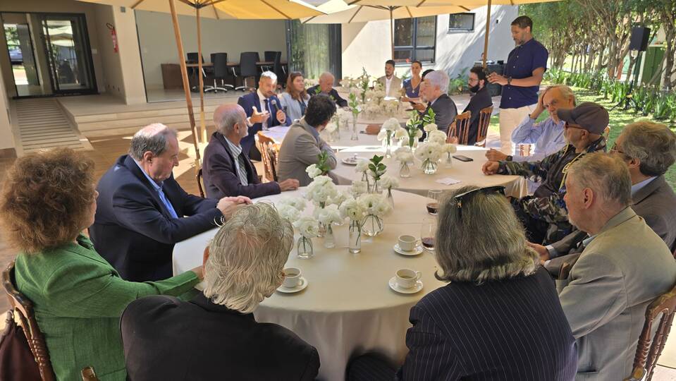 ADB realiza café da manhã com diplomatas em Brasília