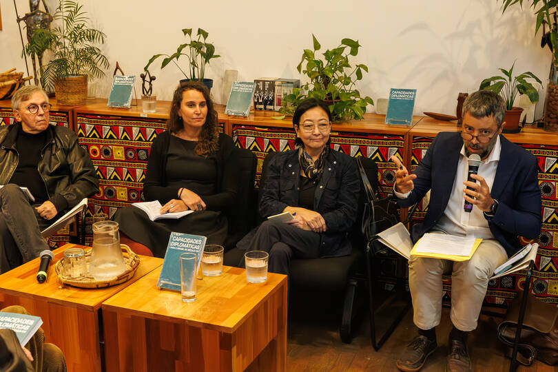 ADB Sindical realiza lançamento do livro “Capacidades diplomáticas para o Brasil do Século XXI” em São Paulo