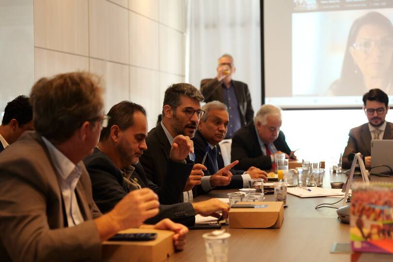 ADB participa do debate regulamentação da negociação coletiva no setor público promovido pelo Instituto Servir Brasil