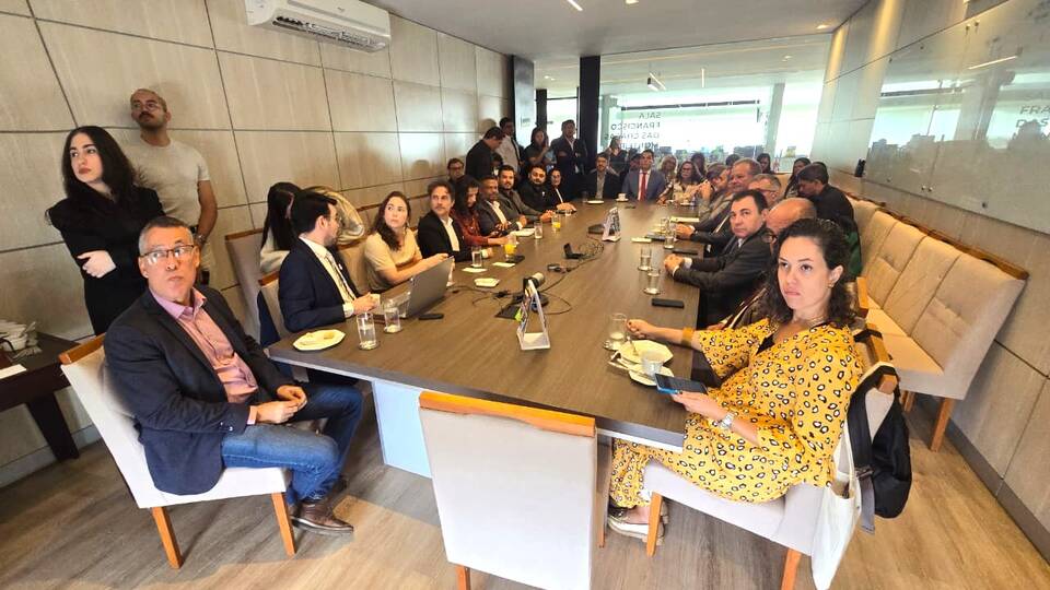 Servir Brasil - Em reunião, ADB alerta para manutenção da estrutural piramidal